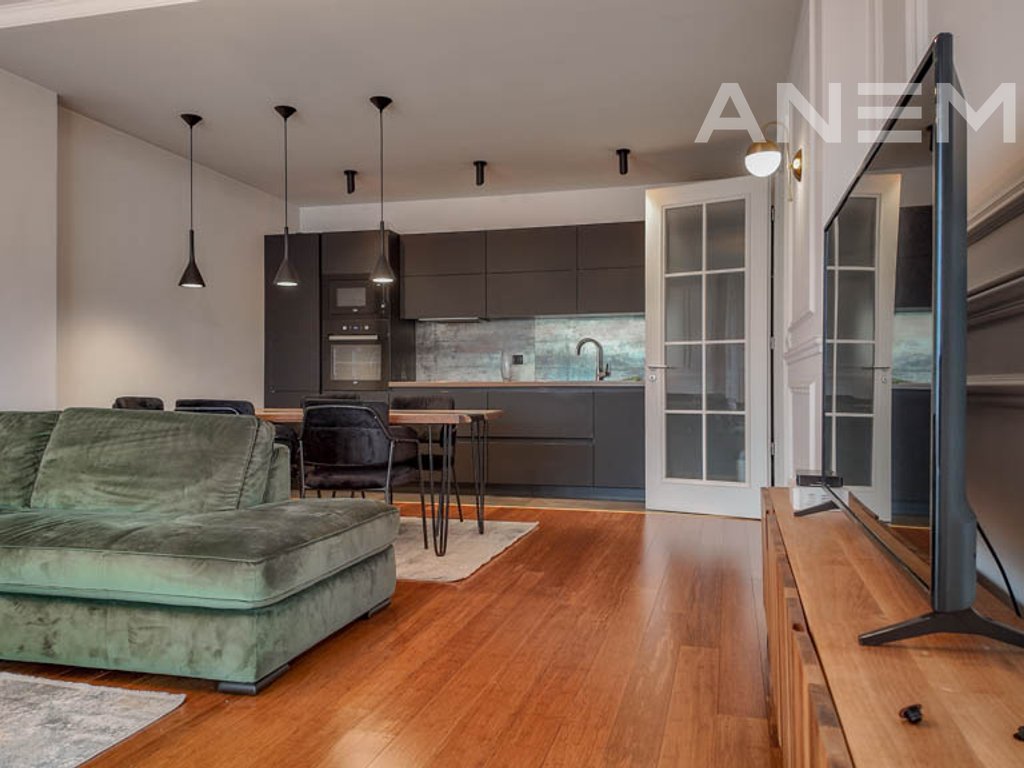 Banesë me qira me 2 dhoma gjumi në Rrugën B