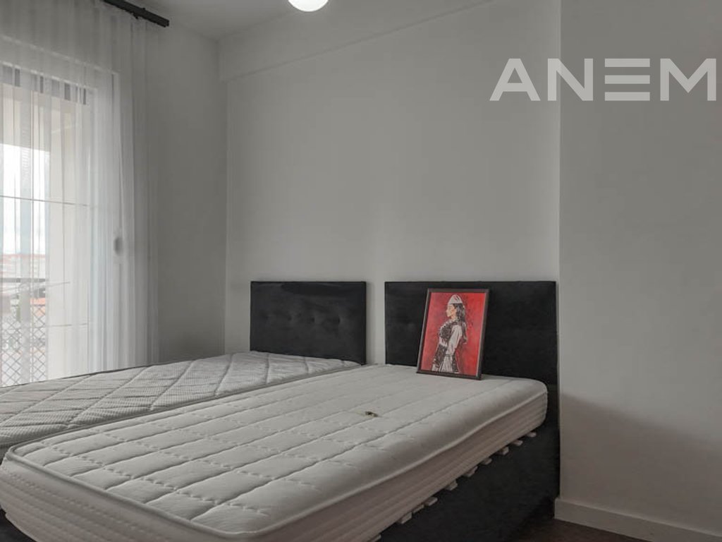 Banesë me qira me 2 dhoma gjumi në Rrugën B