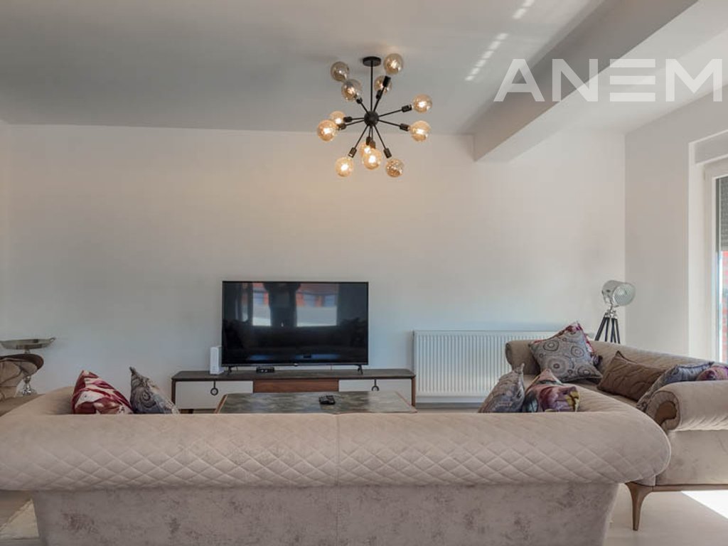 Penthouse for rent with 3 bedrooms in Mati 1