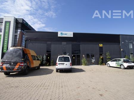 Objekti me qira 200m² në Veternik