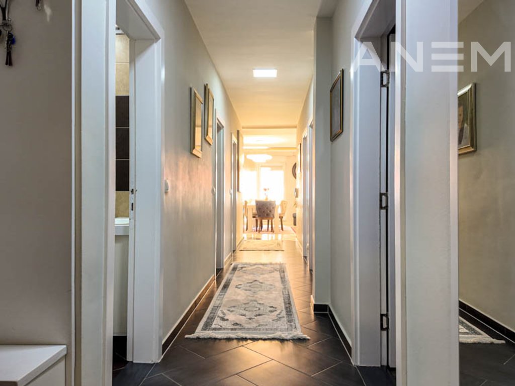 Penthouse for sale 147m² and 40m² terrace in Mati 1 neighborhood