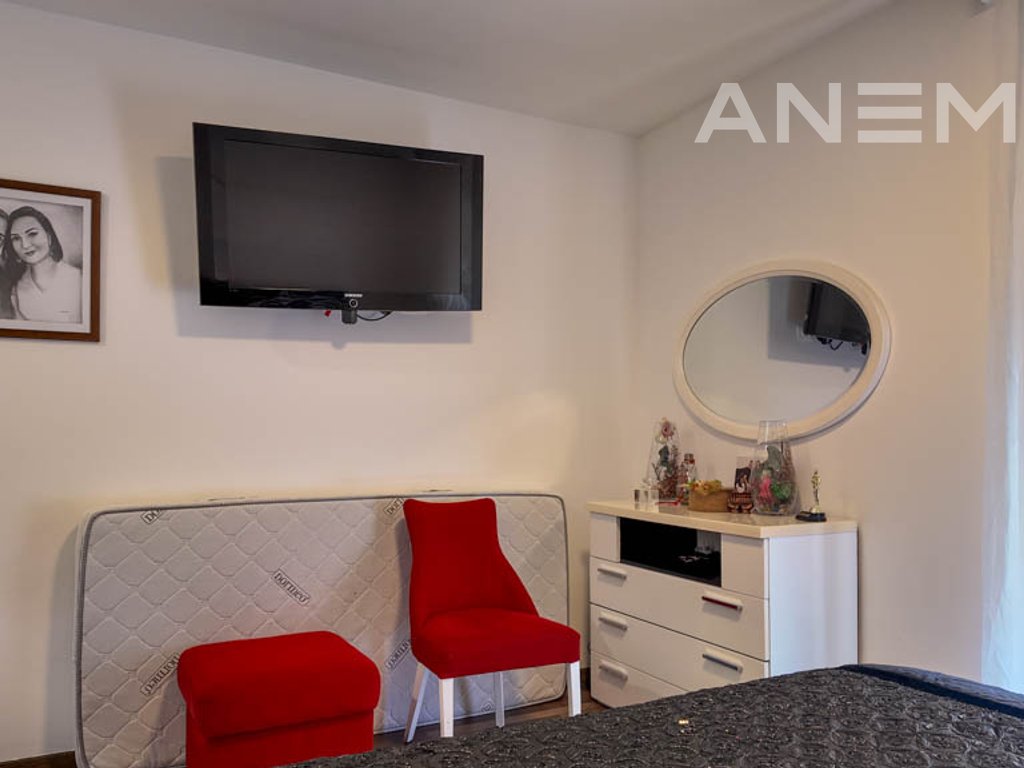 Penthouse for sale 147m² and 40m² terrace in Mati 1 neighborhood