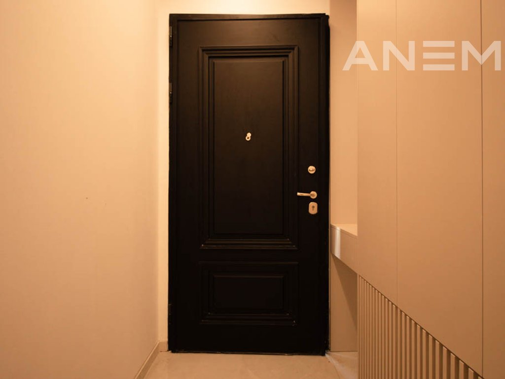Shtëpi me qira me 3 dhoma gjumi në Royal Green Residence