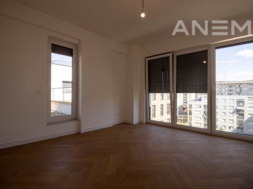 Penthouse for sale 150m² and 173m² terrace on B street