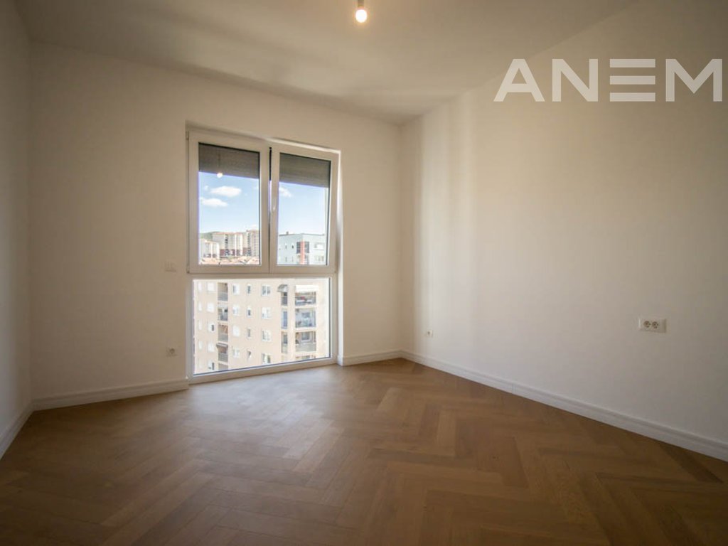 Penthouse for sale 150m² and 173m² terrace on B street