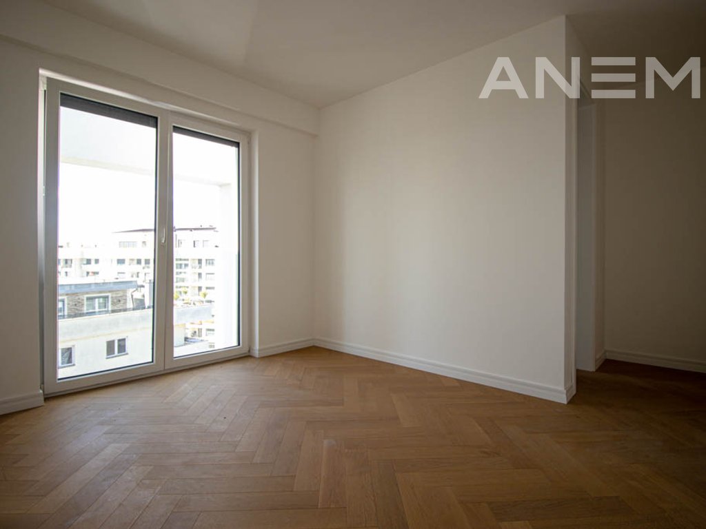 Penthouse for sale 150m² and 173m² terrace on B street