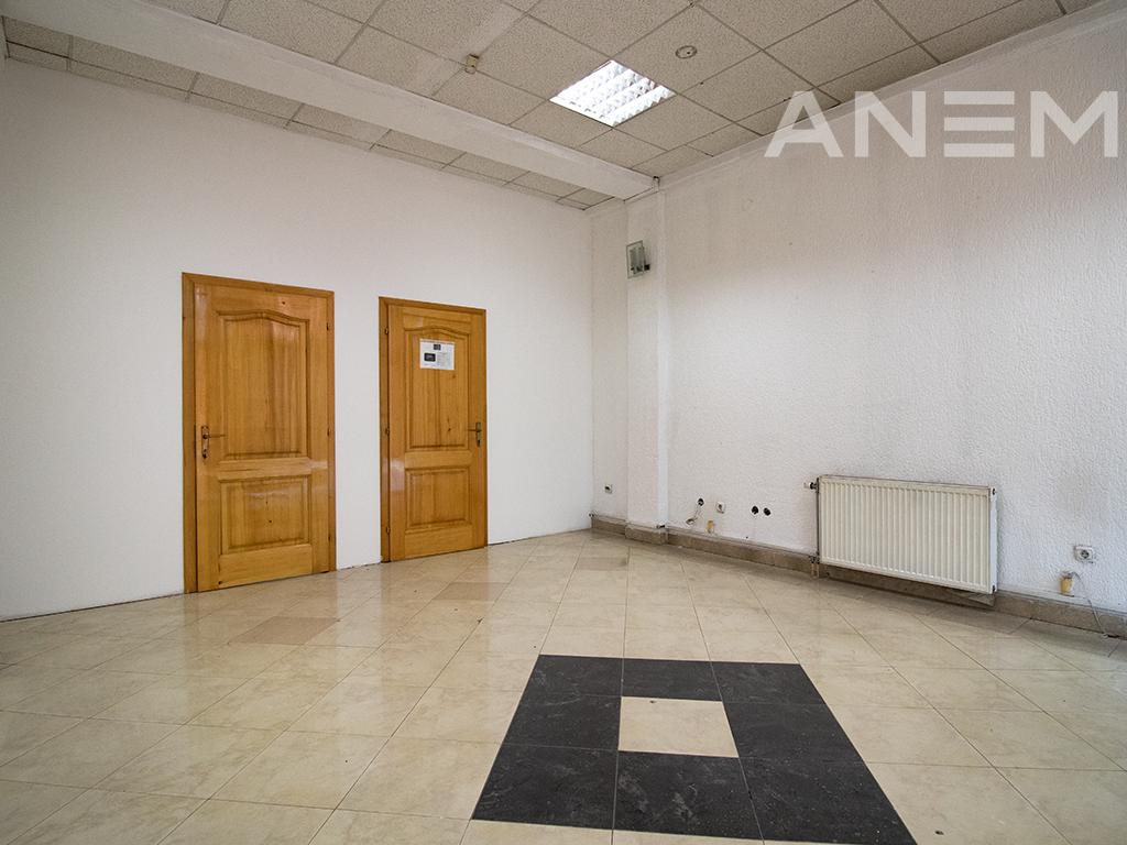 Shop for rent 430m² in Center