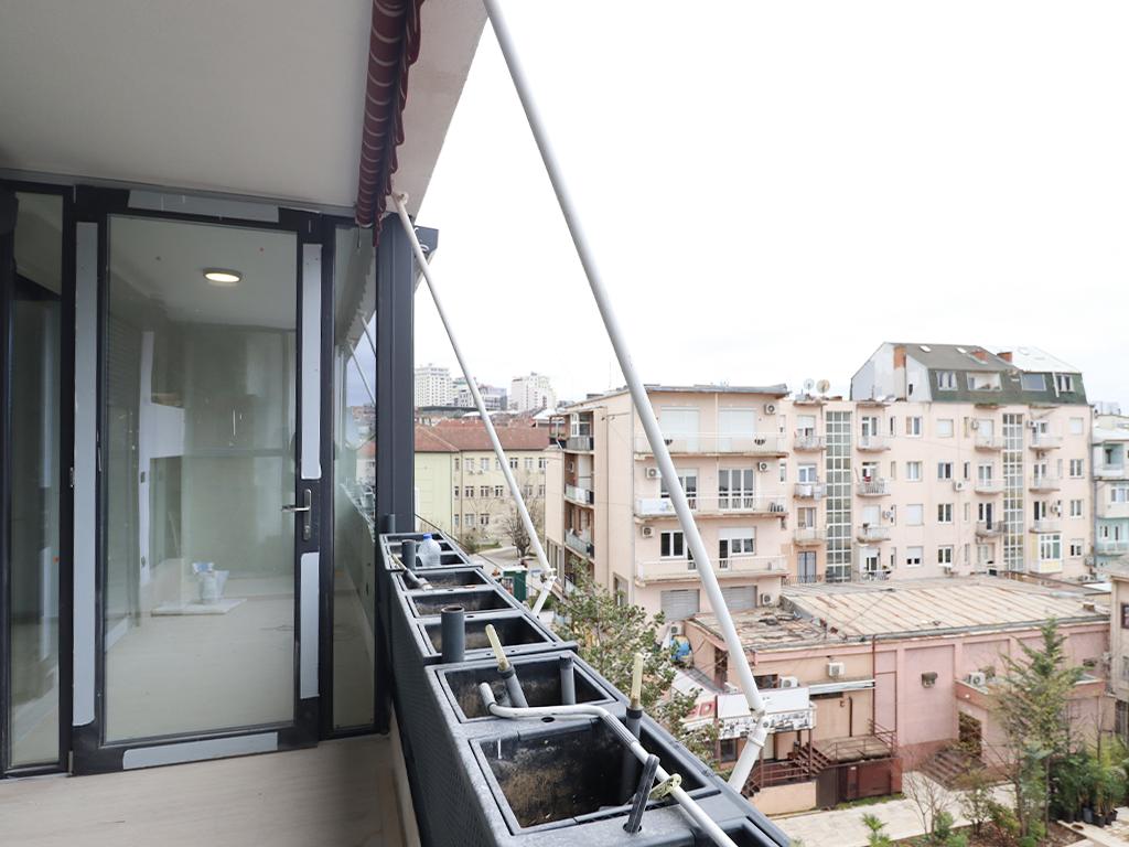 Zyre me qira me 1 hapësirë pune në Qendër