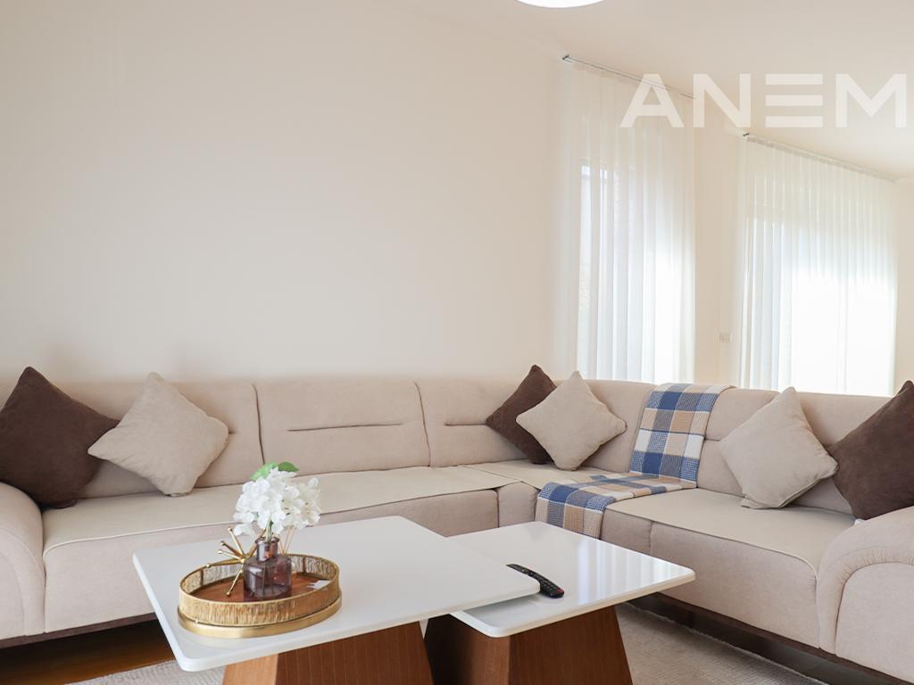 Shtëpi me qira me 3 dhoma gjumi në lagjen Priam