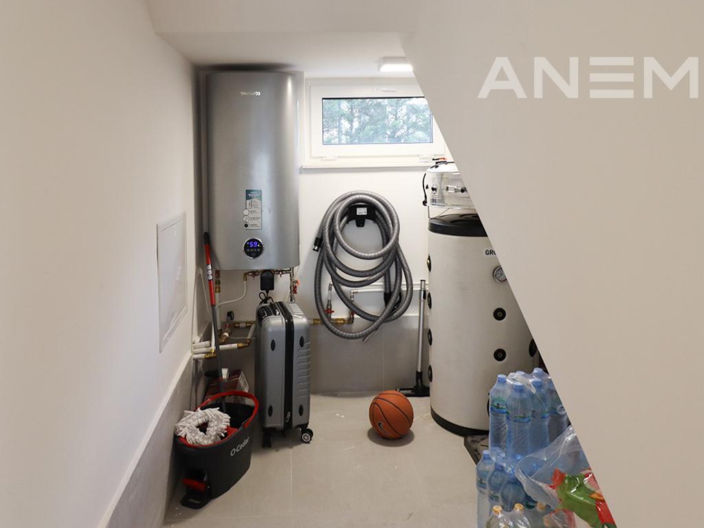 Shtëpi me qira me 3 dhoma gjumi në lagjen Priam