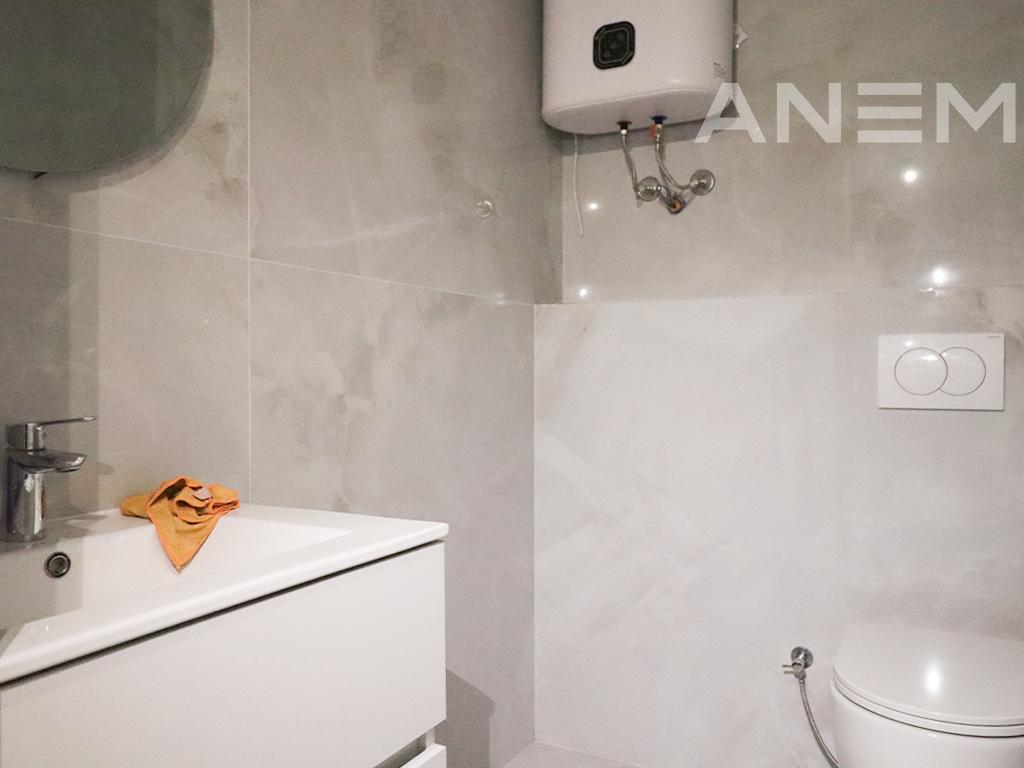 Zyre me qira 200m² në Mat