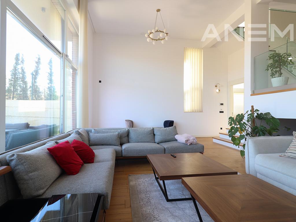 Shtëpi me qira me 5 dhoma gjumi në Marigona Hill