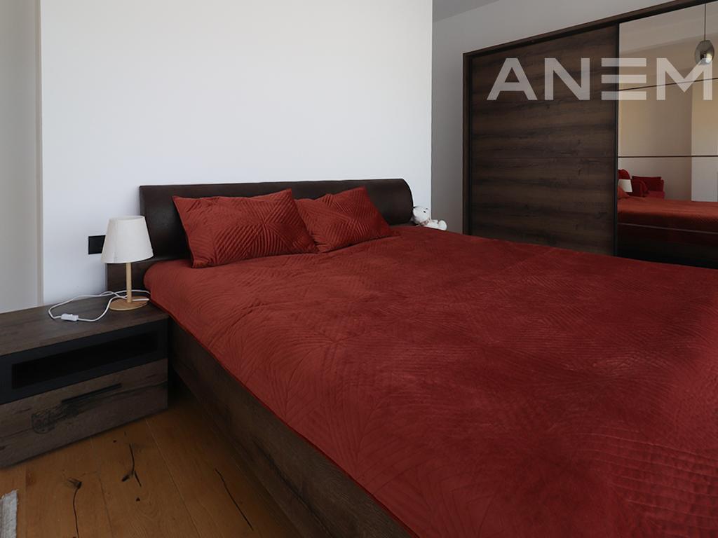 Shtëpi me qira me 5 dhoma gjumi në Marigona Hill