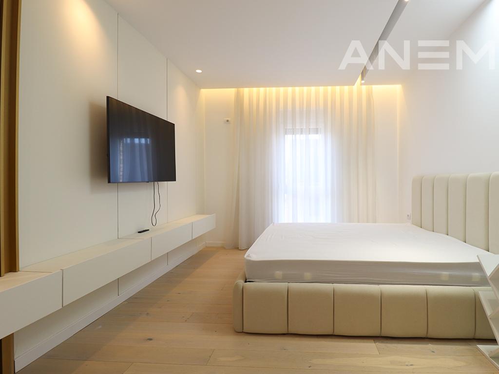 Banesë në shitje 198.1m² në Veternik