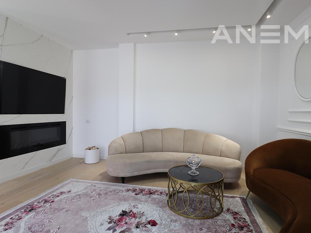 Banesë në shitje 198.1m² në Veternik