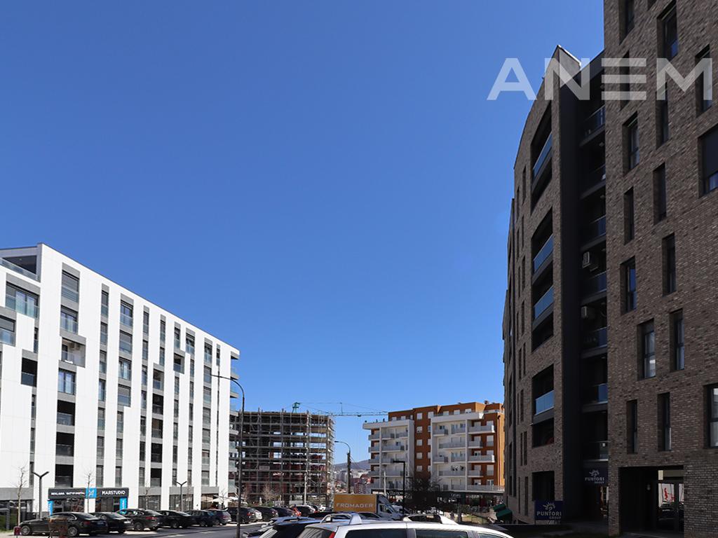 Banesë në shitje 198.1m² në Veternik