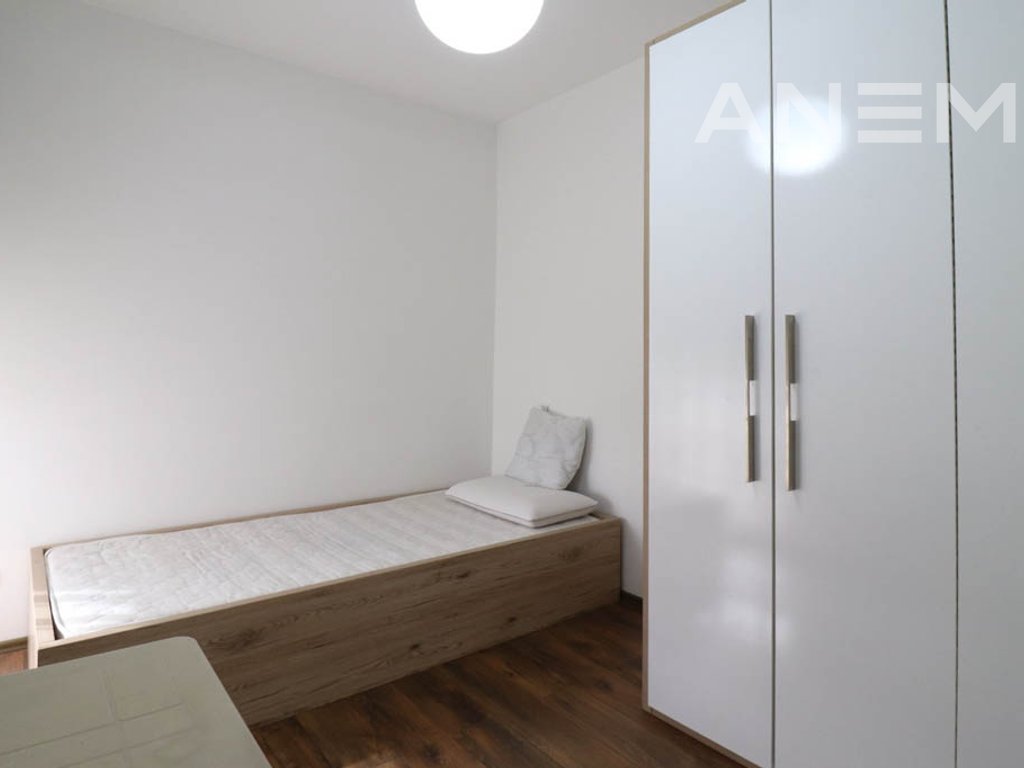 Shtëpi me qira 174m² + 40m² bodrum në Marigona Residence