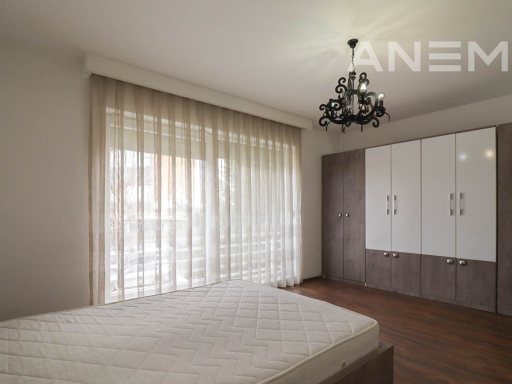 Shtëpi me qira 174m² + 40m² bodrum në Marigona Residence