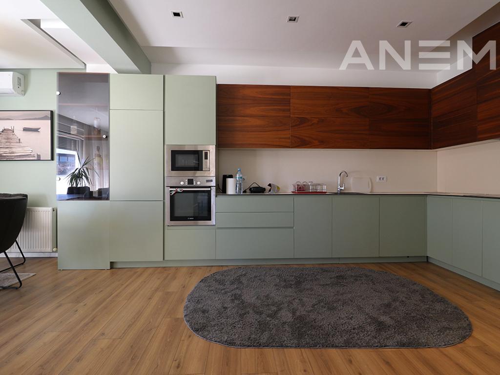 Penthouse me qira me 3 dhoma gjumi në Arbëri