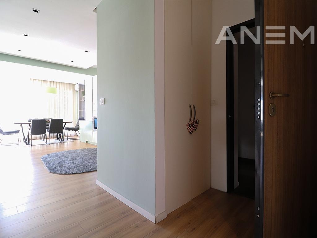 Penthouse me qira me 3 dhoma gjumi në Arbëri