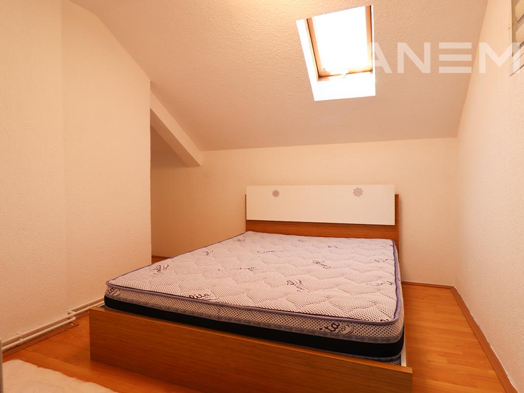 Kat shtëpie me qira me 2 dhoma gjumi në Arbëri