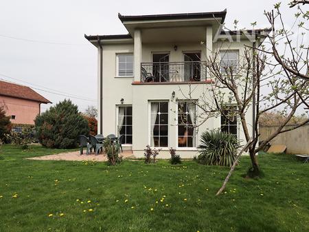 Shtëpi në shitje 179.71m² në Bërnicë të poshtme