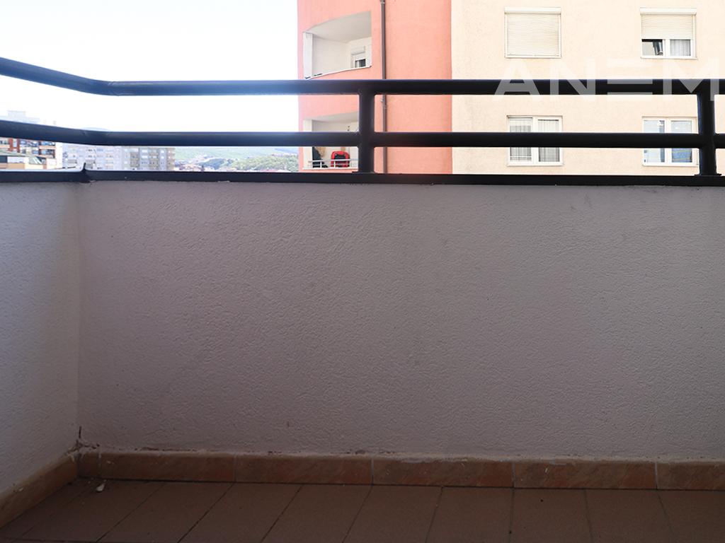 Banesë me qira me 2 dhoma gjumi në Tophane