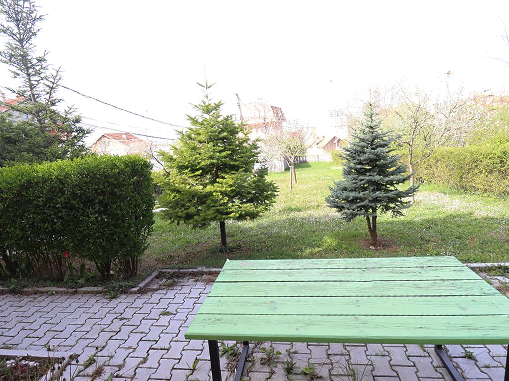 Shtëpi me qira me 2 dhoma gjumi në Matiqan