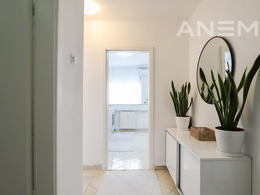 Banesë në shitje 65m² në Bregun e Diellit