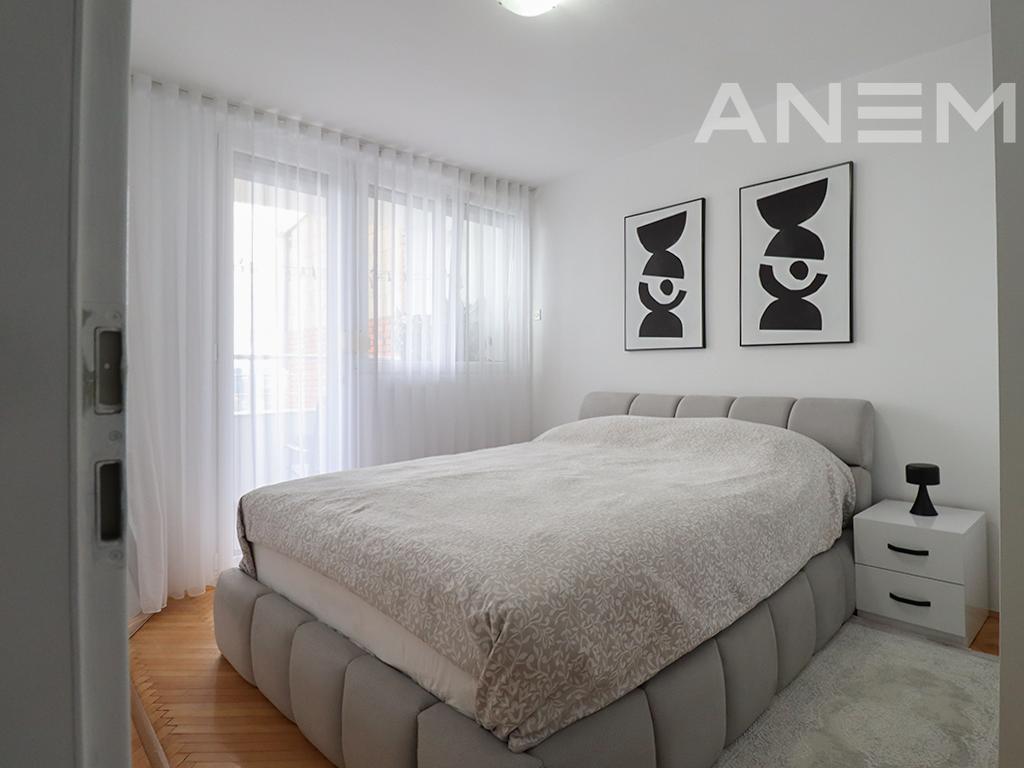 Banesë në shitje 65m² në Bregun e Diellit