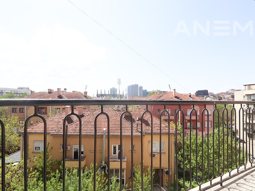 Office for rent with 3 workspaces in Qafa