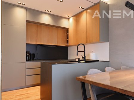 Banesë me qira me 3 dhoma gjumi në Arbëri