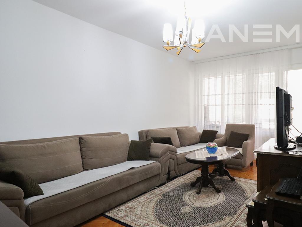 Banesë në shitje 85m² në Dardani