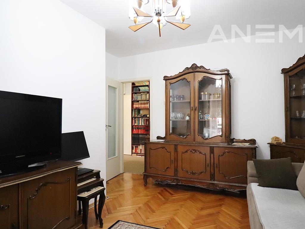 Banesë në shitje 85m² në Dardani