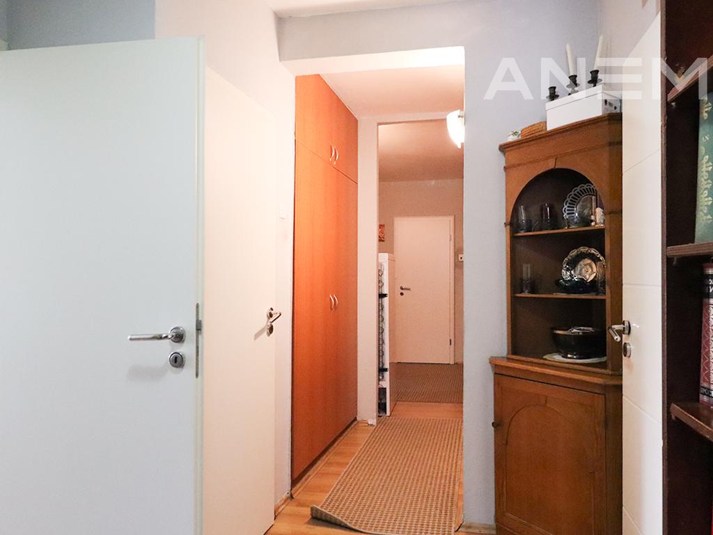 Banesë në shitje 85m² në Dardani