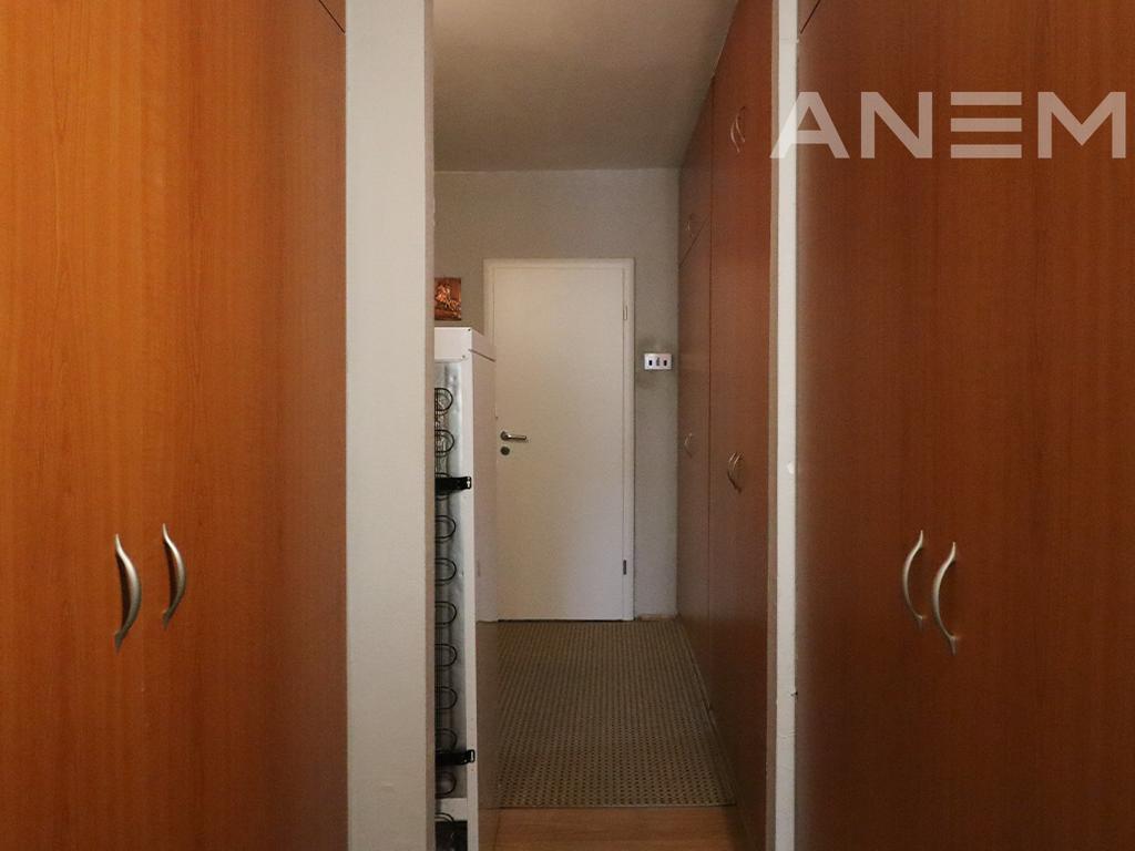 Banesë në shitje 85m² në Dardani