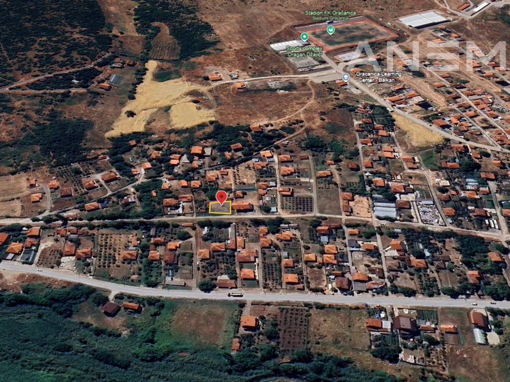 Tokë në shitje 4.55 ari në Graçanicë