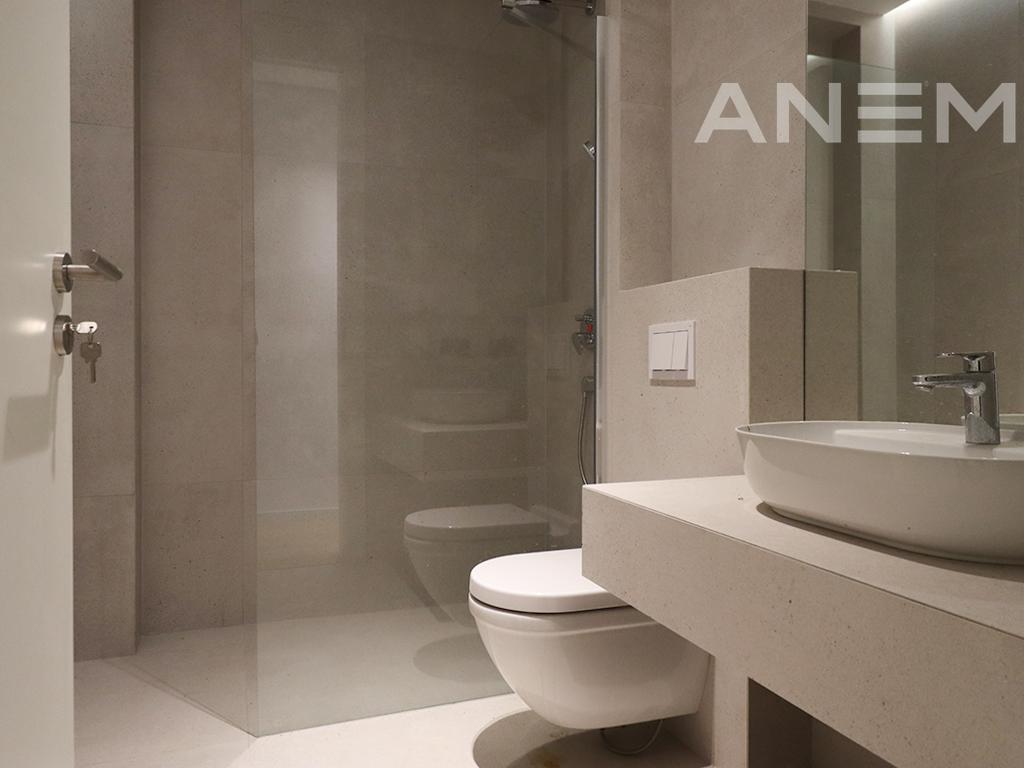 Terracier me qira me 3 dhoma gjumi në Marigona Hill