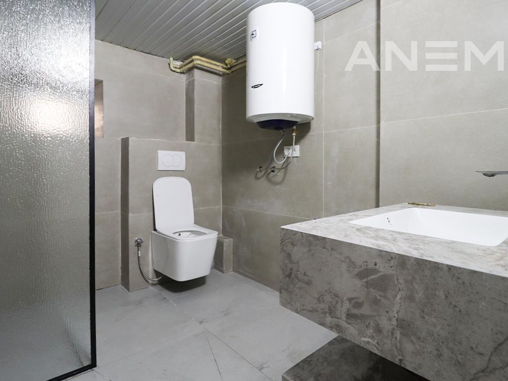 Shtëpi me qira 360m² në Aktash