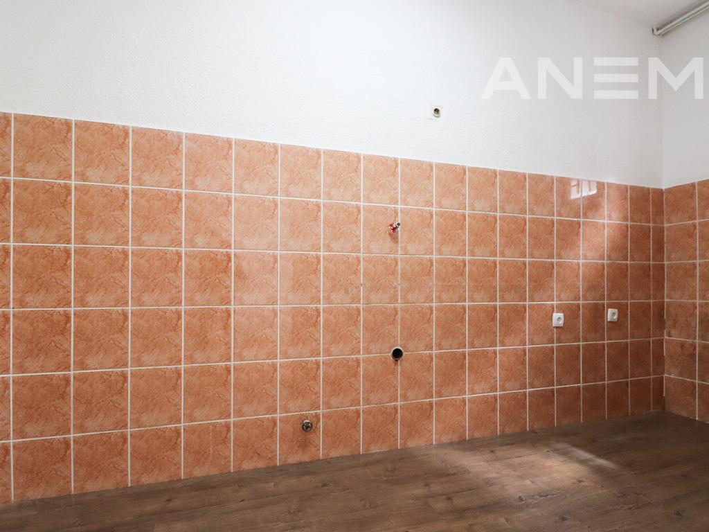 Shtëpi me qira 360m² në Aktash