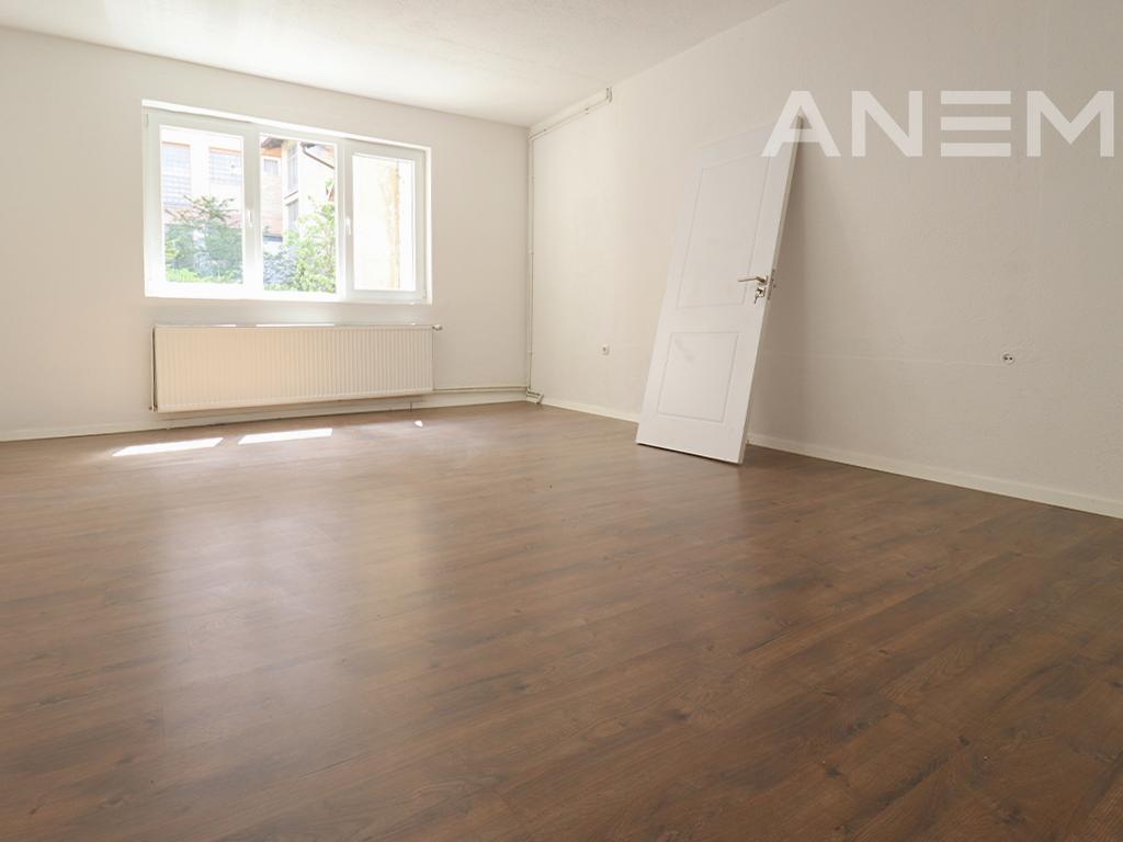 Shtëpi me qira 360m² në Aktash