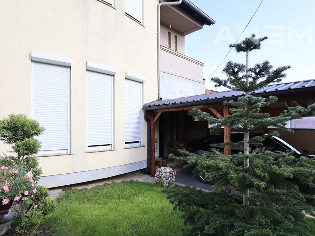 Shtëpi me qira me 3 dhoma gjumi në Arbëri