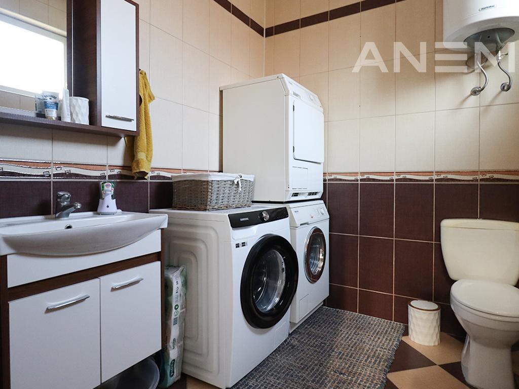 Shtëpi me qira me 3 dhoma gjumi në Arbëri