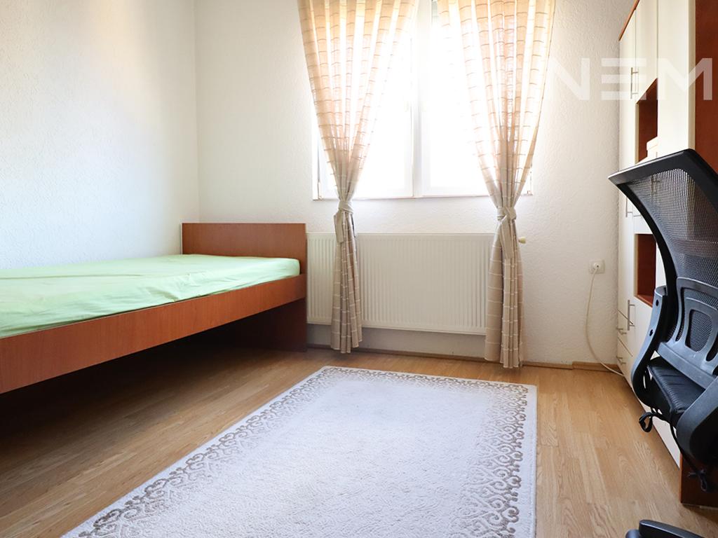 Shtëpi me qira me 3 dhoma gjumi në Arbëri