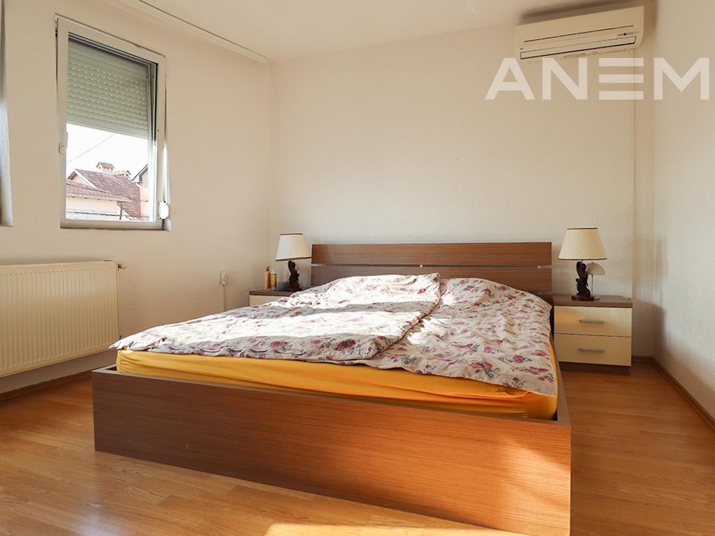 Shtëpi me qira me 3 dhoma gjumi në Arbëri