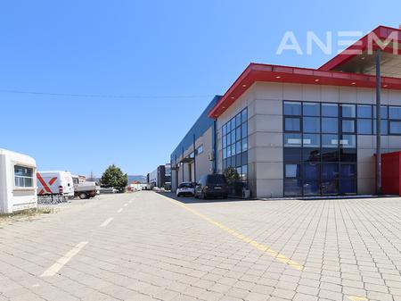 Objekt me qira 1700m² në Cagllavicë