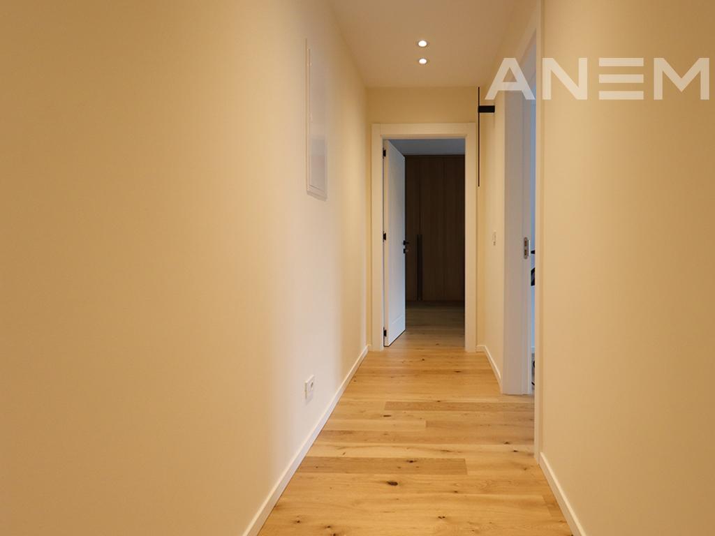 Penthouse me qira me 3 dhoma gjumi në Matiqan