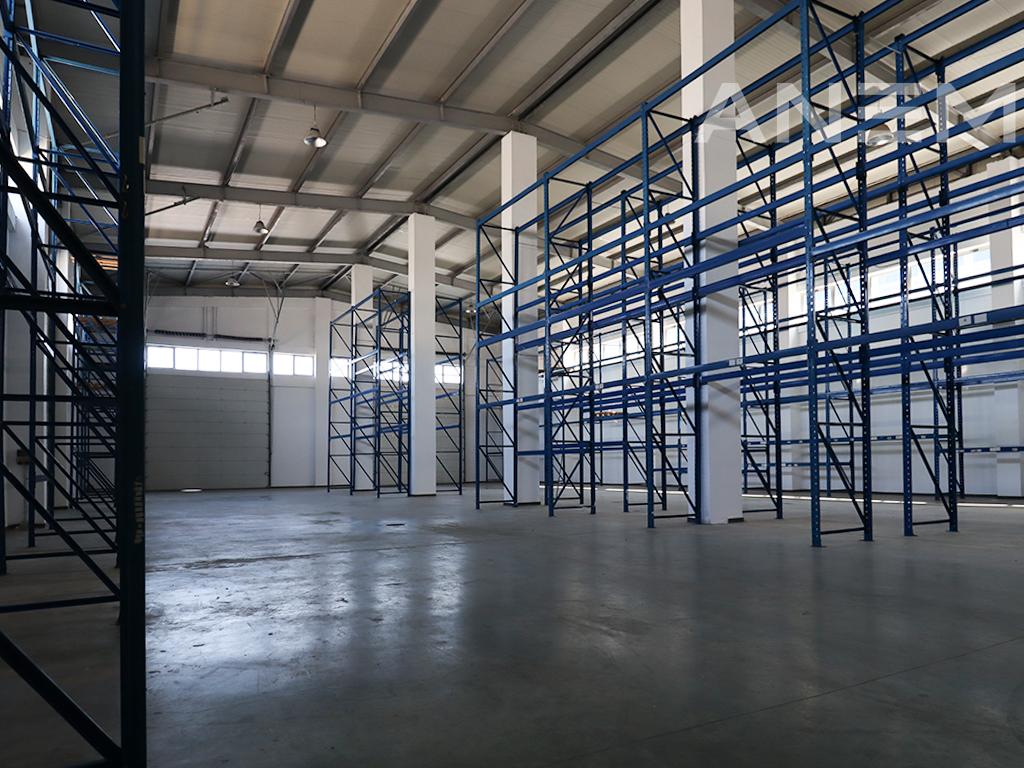 Objekt me qira 1700m² në Cagllavicë