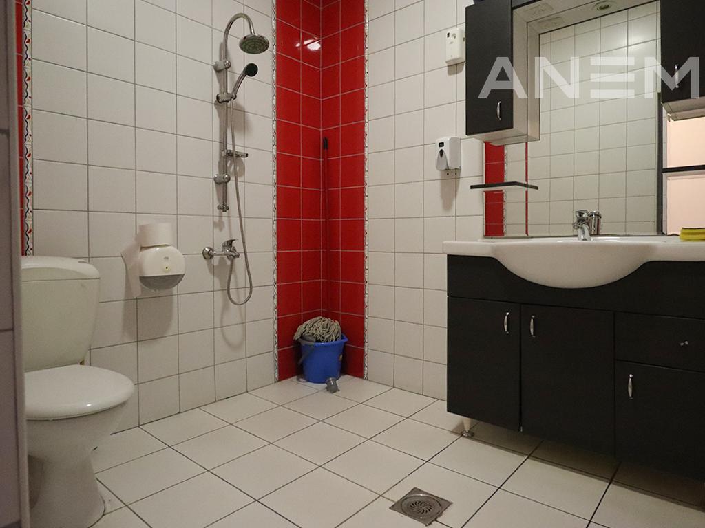 Objekt me qira 1700m² në Cagllavicë