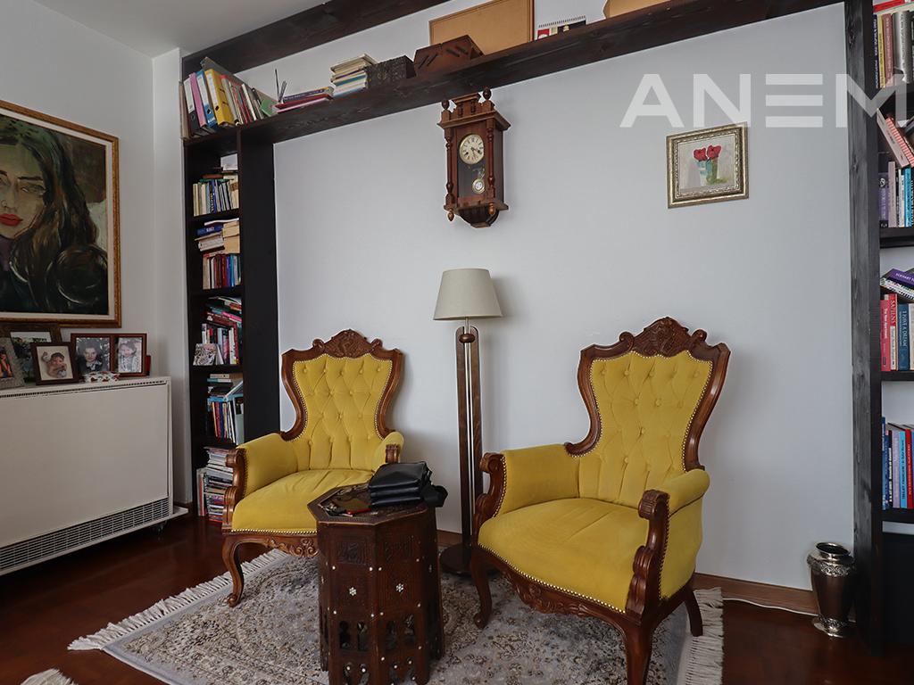 Banesë në shitje 67m² në Qendër